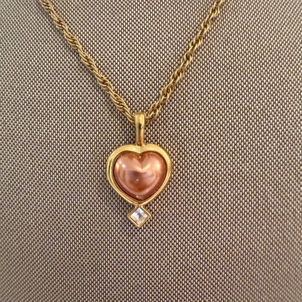Gold tone Heart light pink Pendant Necklace